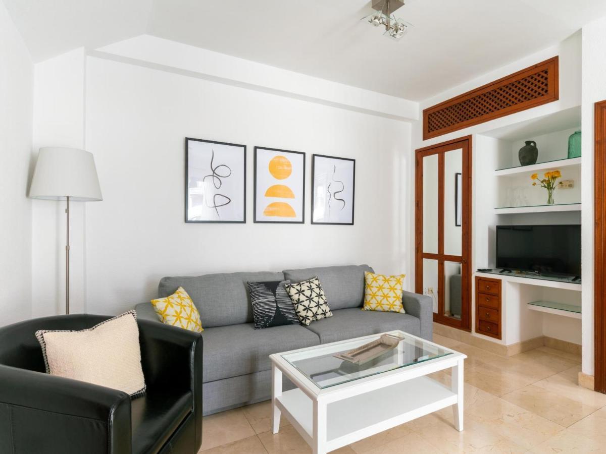 Vr Excelente Ubicacion Luminoso Apt Para Parejas Seville Luaran gambar