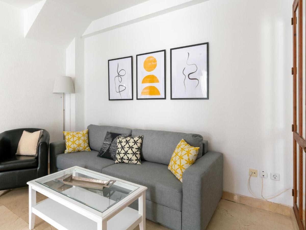 Vr Excelente Ubicacion Luminoso Apt Para Parejas Seville Luaran gambar