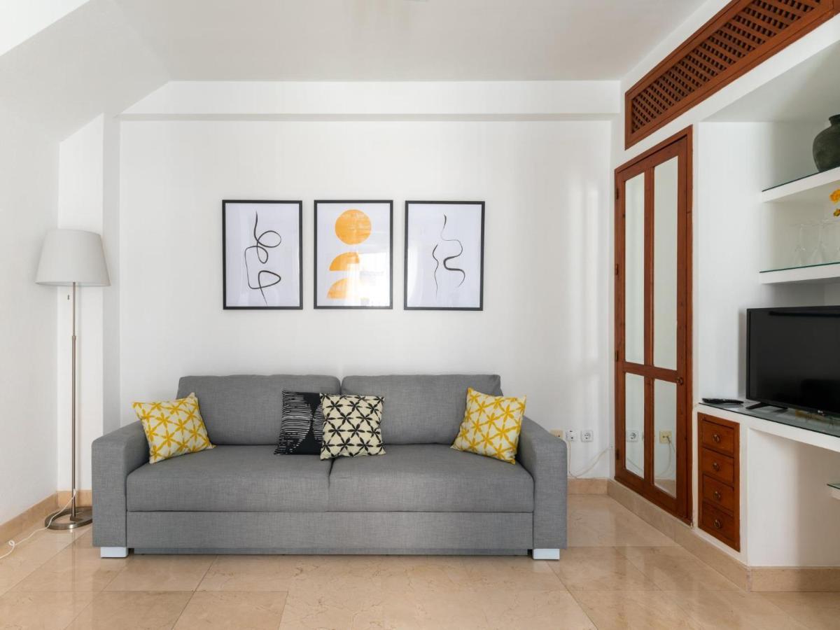 Vr Excelente Ubicacion Luminoso Apt Para Parejas Seville Luaran gambar