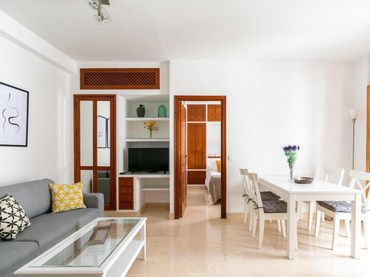 Vr Excelente Ubicacion Luminoso Apt Para Parejas Seville Luaran gambar