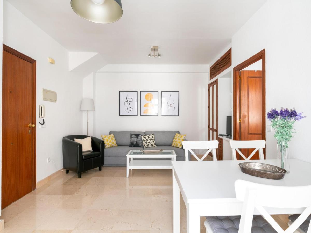 Vr Excelente Ubicacion Luminoso Apt Para Parejas Seville Luaran gambar