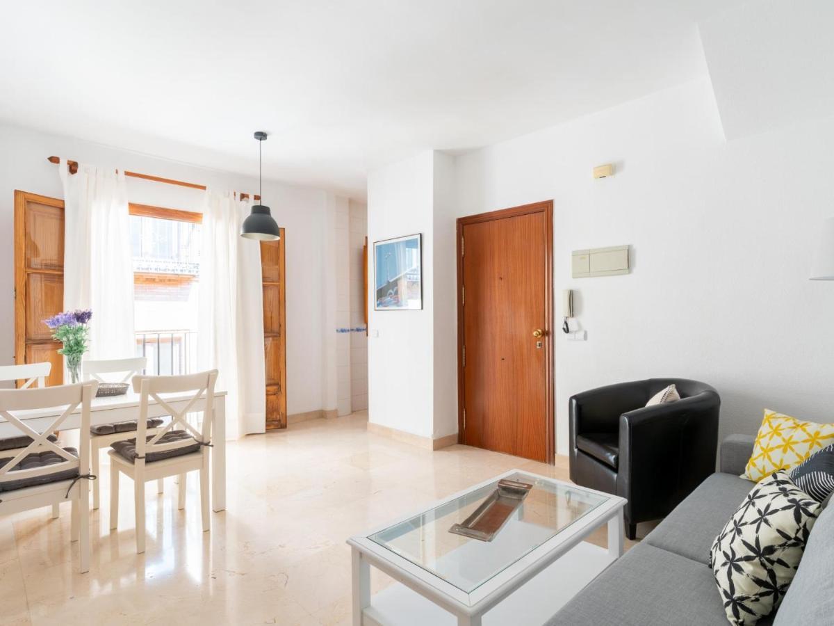 Vr Excelente Ubicacion Luminoso Apt Para Parejas Seville Luaran gambar