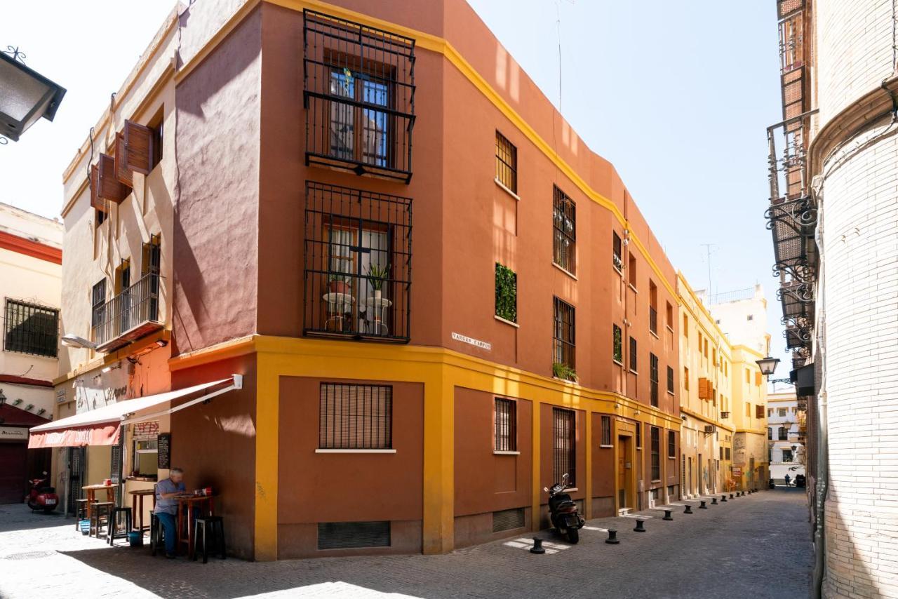 Vr Excelente Ubicacion Luminoso Apt Para Parejas Seville Luaran gambar