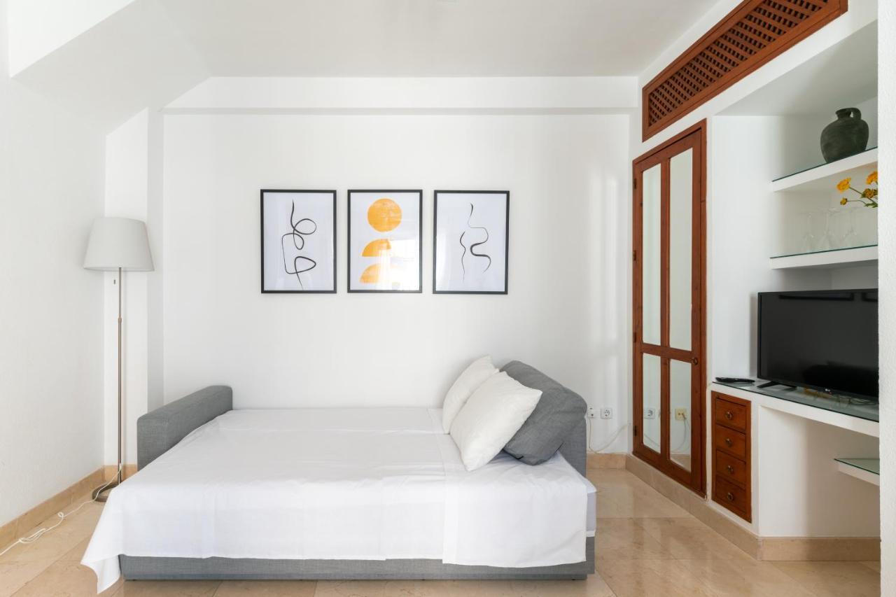 Vr Excelente Ubicacion Luminoso Apt Para Parejas Seville Luaran gambar